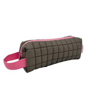 Η Κασετίνα Must Team Fashion Καφέ 1 Θήκη είναι μια κομψή και πρακτική επιλογή για κάθε γυναίκα που αναζητά έναν οργανωμένο τρόπο Η Κασετίνα Must Team Fashion Καφέ 1 Θήκη είναι μια κομψή και πρακτική επιλογή για κάθε γυναίκα που αναζητά έναν οργανωμένο τρόπο